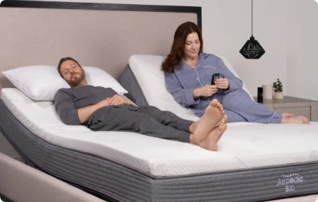 Queen-size and larger Airpedic mattresses feature completely independent control systems for each side of the bed.